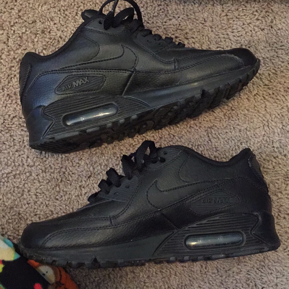 Nike - Picture 4 of 7